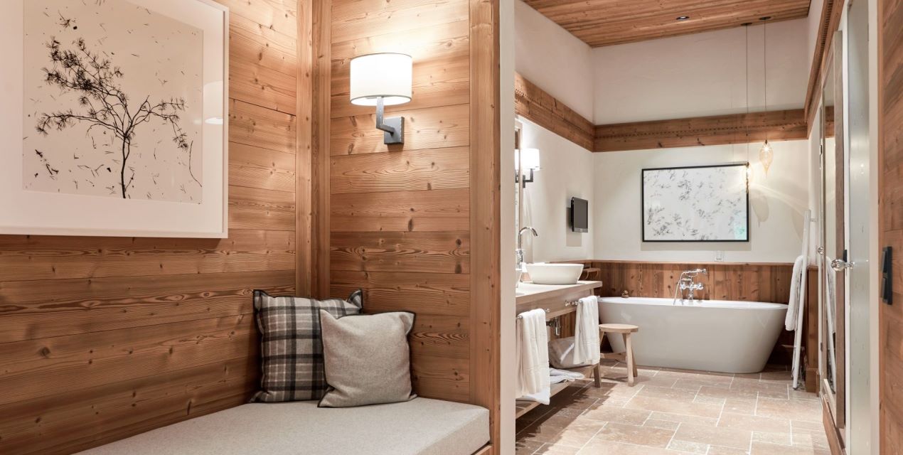 Bathroom with steamshower and bathtube