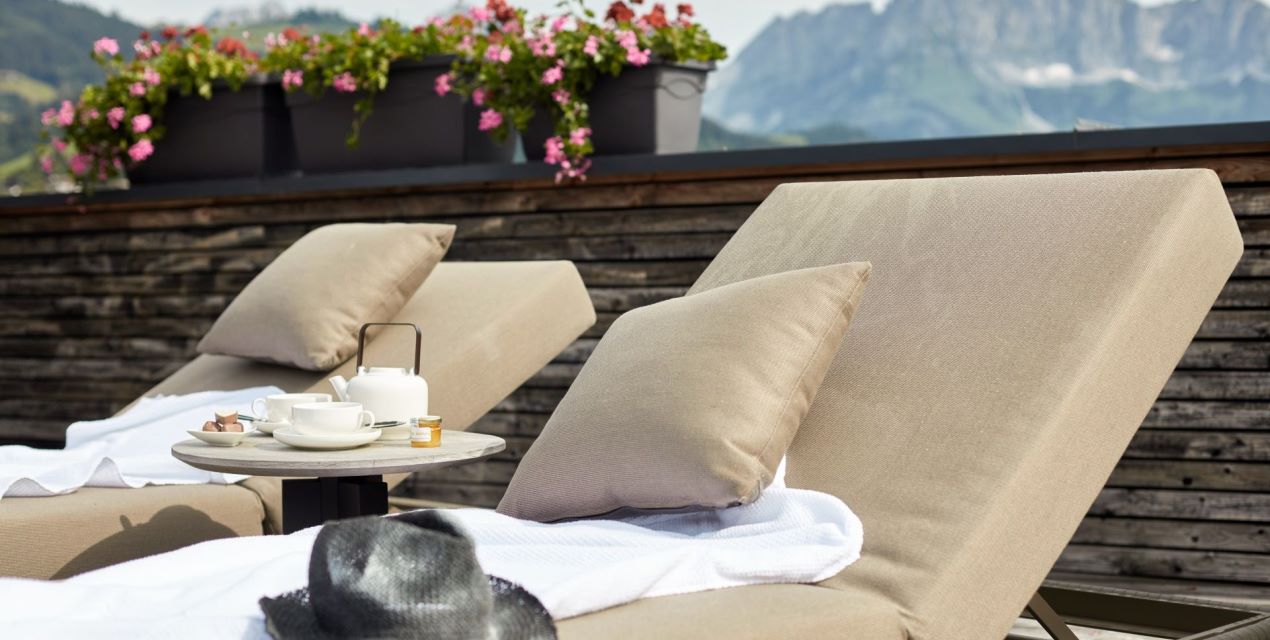 Panoramic rerrace with 360° view II