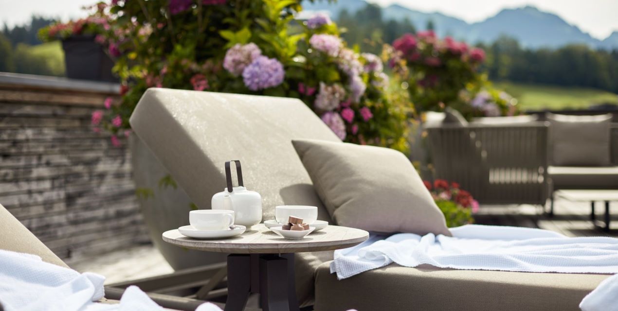 Panoramic terrace with 360 viewIII